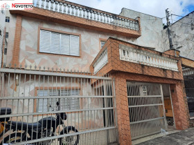 Casa com 2 Quartos à Venda,  em Vila Santa Clara - São Paulo