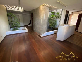 Casa com 14 Quartos para Alugar, 400 m² em Lagoa Nova - Natal