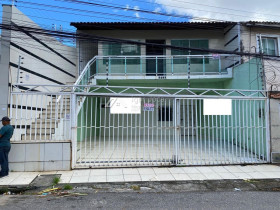 Casa com 6 Quartos à Venda, 210 m² em Aldeota - Fortaleza
