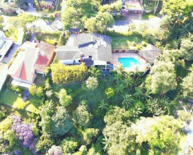 Sobrado com 5 Quartos à Venda, 1.093 m² em Palos Verdes - Carapicuíba