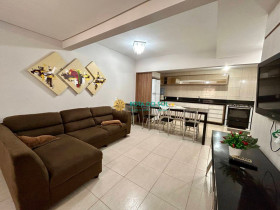 Apartamento com 2 Quartos à Venda, 80 m² em Centro - Bombinhas