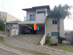 Casa com 4 Quartos à Venda, 347 m² em Engordadouro - Jundiaí