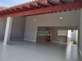 Casa com 3 Quartos à Venda, 180 m² em Vila Nasser - Campo Grande
