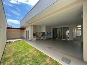 Casa com 3 Quartos à Venda, 250 m² em Parque Anhangüera - Goiânia