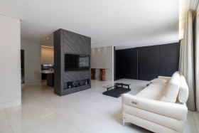 Apartamento com 2 Quartos à Venda, 164 m² em Lourdes - Belo Horizonte