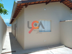 Casa com 2 Quartos à Venda, 61 m² em Jardim Golfinhos - Caraguatatuba