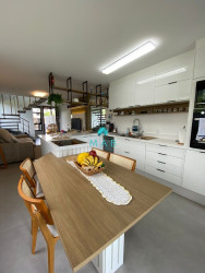 Casa com 3 Quartos à Venda, 127 m² em Cachoeira Do Bom Jesus - Florianópolis