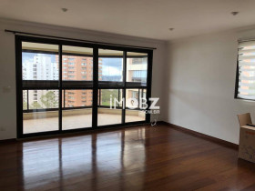 Imóvel com 4 Quartos à Venda, 245 m² em Panamby - São Paulo