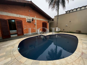 Casa com 3 Quartos à Venda, 350 m² em Enseada - Guarujá