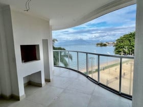 Apartamento com 3 Quartos à Venda, 125 m² em Coqueiros - Florianópolis