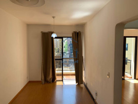 Apartamento com 1 Quarto para Alugar, 49 m² em Itaim Bibi - São Paulo