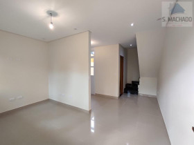 Casa com 2 Quartos à Venda, 56 m² em Parque Oratório - Santo André