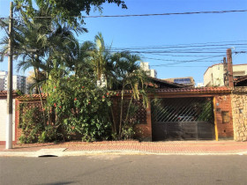 Casa com 3 Quartos à Venda, 180 m² em Vila Guilhermina - Praia Grande