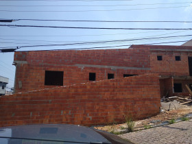 Sobrado com 2 Quartos à Venda, 85 m² em Vila Camilópolis - Santo André