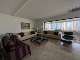 Apartamento com 4 Quartos para Alugar, 243 m² em Horto Florestal - Salvador