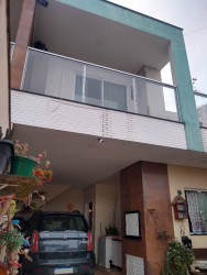 Sobrado com 3 Quartos à Venda, 126 m² em Bombas - Bombinhas
