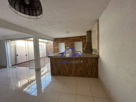 Casa com 3 Quartos à Venda, 182 m² em Iguatemi - Guararapes