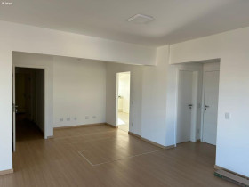Apartamento com 3 Quartos para Alugar, 162 m² em Quatrocentos - Tatuí