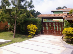 Chácara com 2 Quartos à Venda, 1.100 m² em São Roque