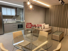 Apartamento com 1 Quarto à Venda, 58 m² em Centro - Florianópolis
