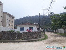 Casa com 4 Quartos à Venda, 200 m² em Perequê Açu - Ubatuba