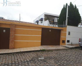 Casa com 4 Quartos para Alugar ou Temporada, 255 m² em Capim Macio - Natal