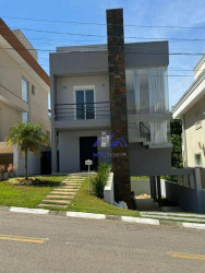 Sobrado com 3 Quartos à Venda ou Locação, 300 m² em New Ville - Santana De Parnaíba