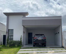 Casa com 2 Quartos para Alugar, 250 m² em Condomínio Primor Das Torres - Cuiabá
