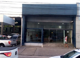 Imóvel Comercial para Alugar, 450 m² em Pina - Recife