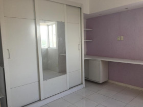 Imóvel com 3 Quartos para Alugar, 50 m² em Rio Doce - Olinda