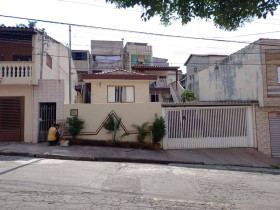 Casa com 3 Quartos à Venda, 145 m² em Cidade São Jorge - Santo André