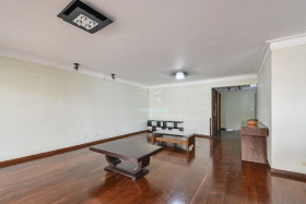 Apartamento com 3 Quartos à Venda, 241 m² em Aclimação - São Paulo