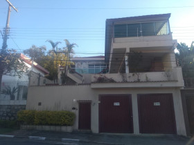 Casa com 5 Quartos à Venda, 283 m² em Região Central - Caieiras