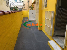 Apartamento com 2 Quartos à Venda, 85 m² em Grajaú - Rio De Janeiro