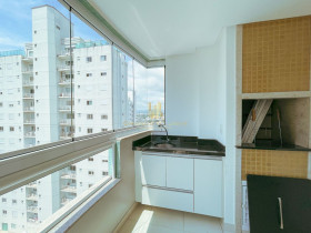 Apartamento com 3 Quartos à Venda, 102 m² em Centro - Balneário Camboriú