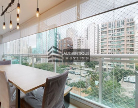 Apartamento com 3 Quartos à Venda, 106 m² em Aclimação - São Paulo