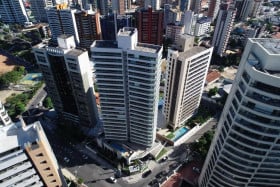 Apartamento com 3 Quartos à Venda ou Temporada, 104 m²em Coco - Fortaleza