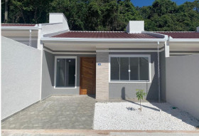 Casa com 3 Quartos à Venda, 55 m² em Gralha Azul - Fazenda Rio Grande