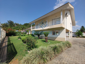 Casa com 4 Quartos à Venda, 430 m² em Jardim Maluche - Brusque