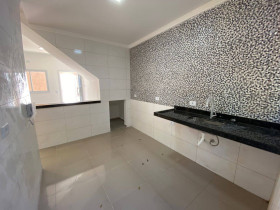 Casa com 2 Quartos à Venda, 84 m² em Samambaia - Praia Grande