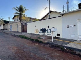 Casa com 3 Quartos à Venda, 100 m² em Jardim Ipê - Goiânia