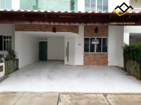Casa de Condomínio com 3 Quartos à Venda,  em Sim - Feira De Santana