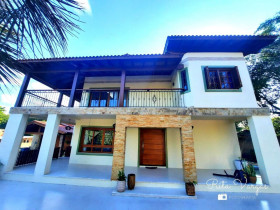 Casa com 5 Quartos à Venda, 300 m² em Branquinha - Viamão