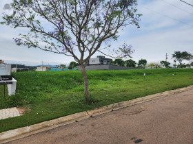 Terreno em Condomínio à Venda, 800 m² em Medeiros - Jundiaí