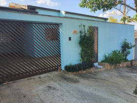 Casa com 2 Quartos à Venda,  em Jardim Guanabara - Monte Mor