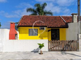 Casa com 2 Quartos à Venda, 40 m² em Gaivotas - Matinhos