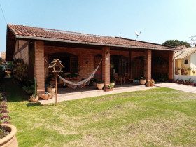 Casa com 3 Quartos à Venda, 588 m² em Cachoeira Do Bom Jesus - Florianópolis