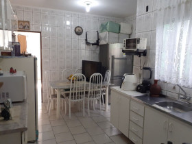 Casa com 2 Quartos à Venda, 70 m² em Parque Capuava - Santo André