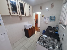 Apartamento com 2 Quartos à Venda, 68 m² em Gonzaga - Santos