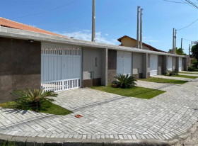 Casa com 2 Quartos à Venda, 72 m² em Balneário Santa Terezinha - Itanhaém
